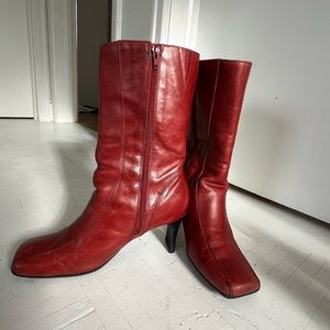 Very and warm red leather Hush Puppies boots.